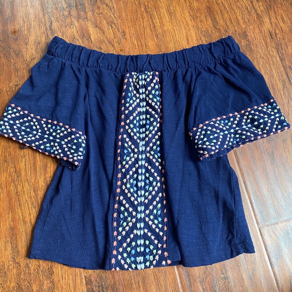 crop off the shoulder top